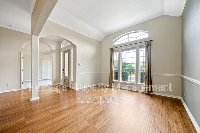 Building Photo - 8627 Magdalena Run