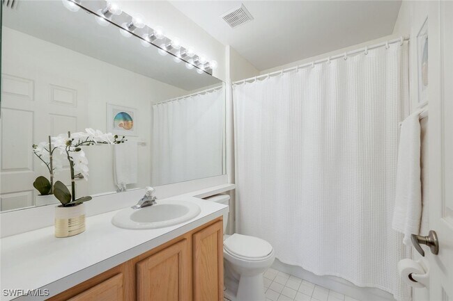 Building Photo - 736 Wiggins Lake Dr