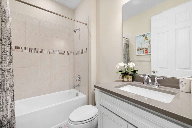 Building Photo - SALT WATER POOL AND SPA home in Greyhawk a...