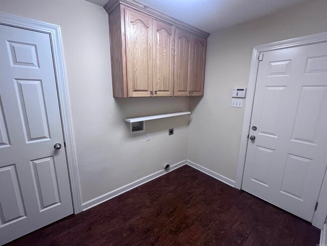 Building Photo - 1808 Airborn Dr