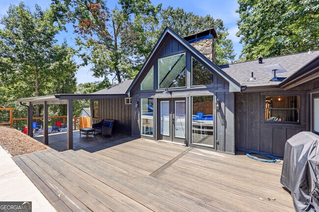 Building Photo - 4225 Twin Rivers Dr
