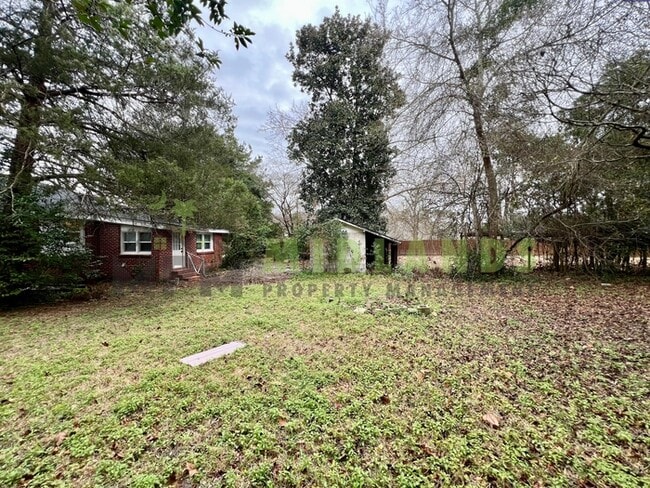 Building Photo - 1348 Ramblin Rd