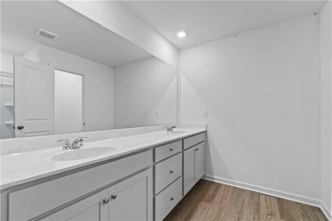 Building Photo - 2817 Habibi Ct