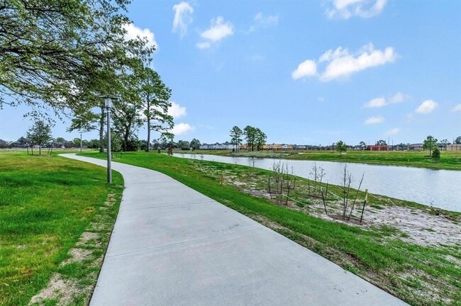 Building Photo - 4113 Fig Grv St