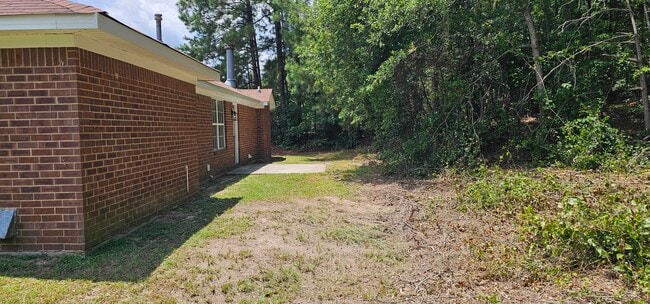 Building Photo - 3522 Barker Dr