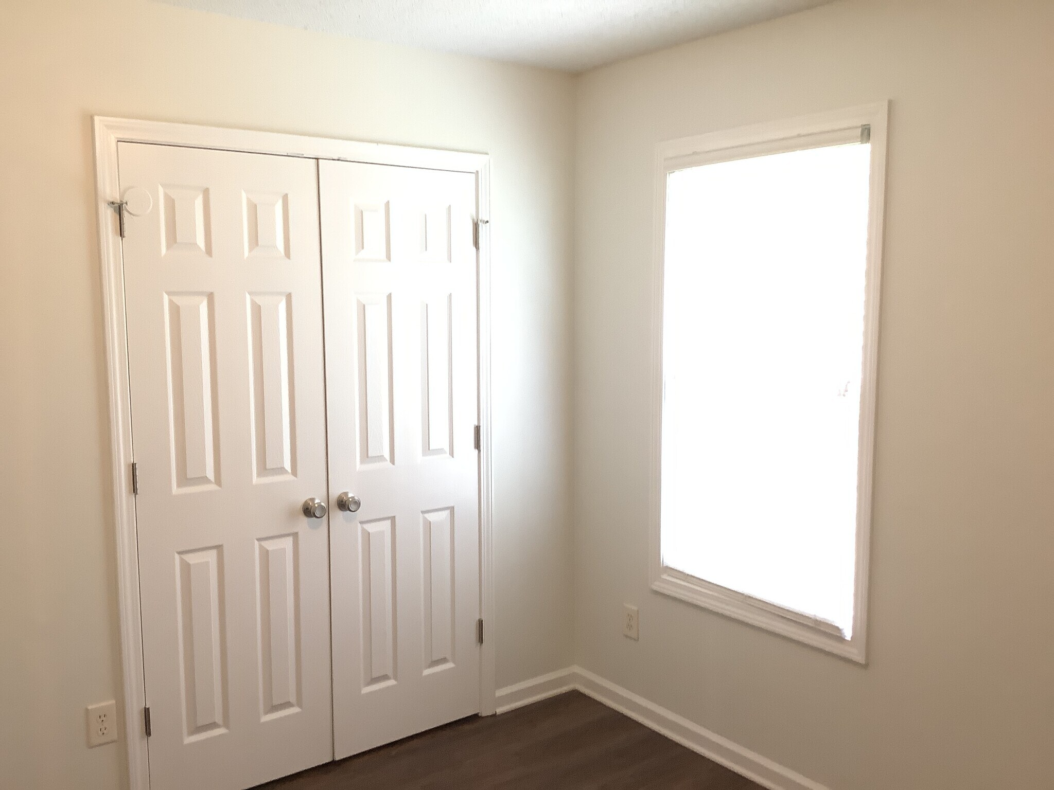 Building Photo - 2106 Forest Edge Dr