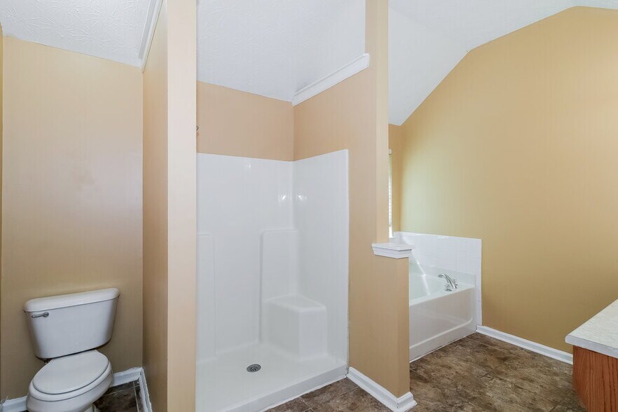 Building Photo - 468 Brunswick Cir