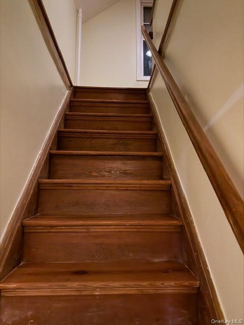 Building Photo - 71 Carmans Rd