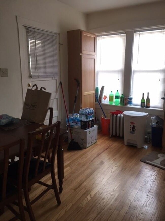 Building Photo - One Bedroom Horner Park