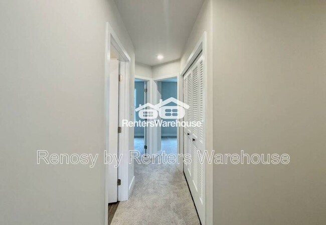Building Photo - 202 Reid's Pl Dr