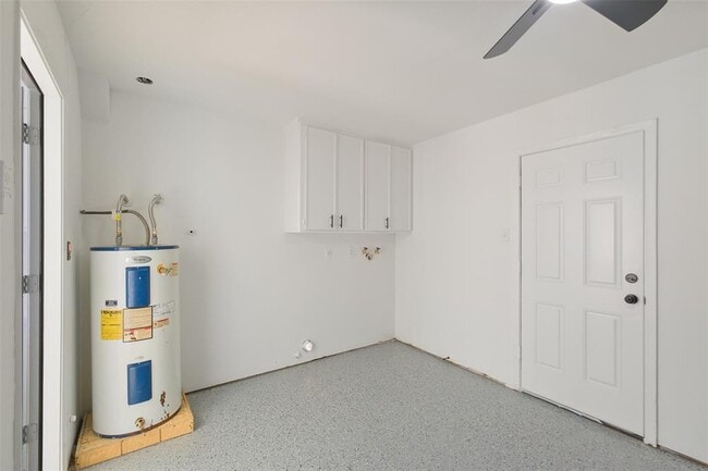 Building Photo - 221 N Baron St