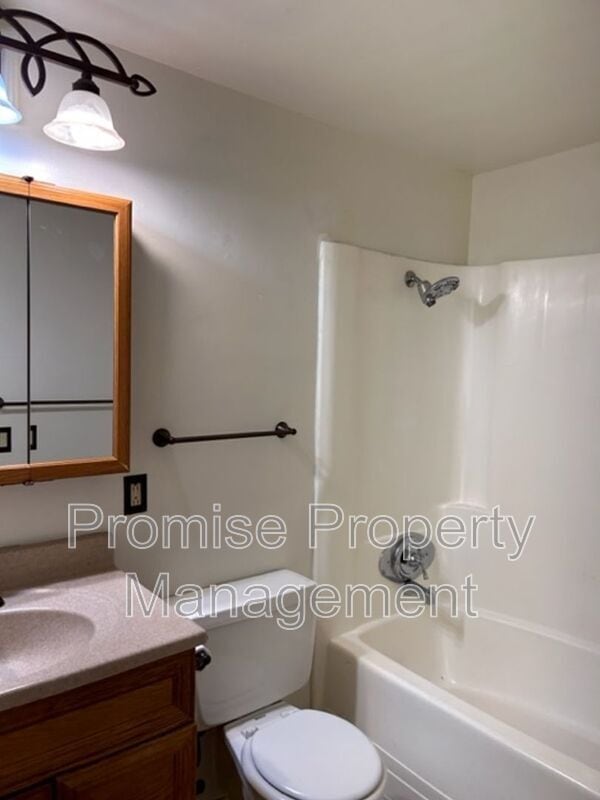 Building Photo - 13543 Mountainside Dr