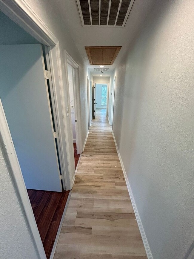 Building Photo - A hassle-free lifestyle