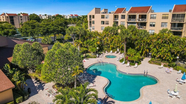 Building Photo - 600 Egret Cir