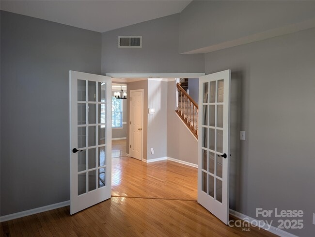 Building Photo - 160 Stone Ridge Ln