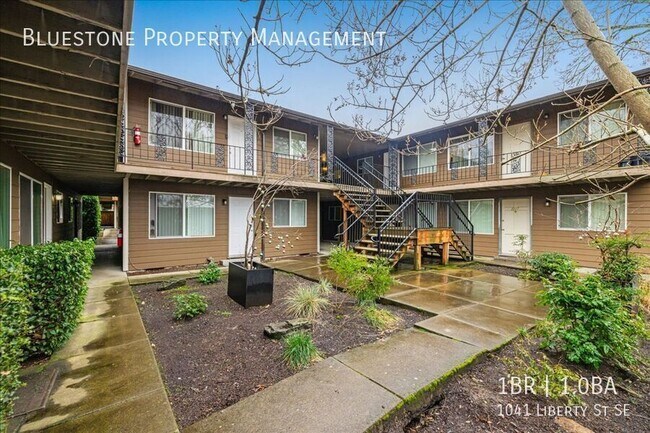 Building Photo - 1041 Liberty St SE