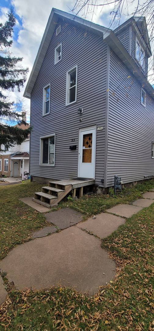 Primary Photo - 4 Bedroom 2 Bath - Single Family Home