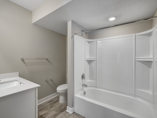 Building Photo - 14377 Fernbrook Ln N