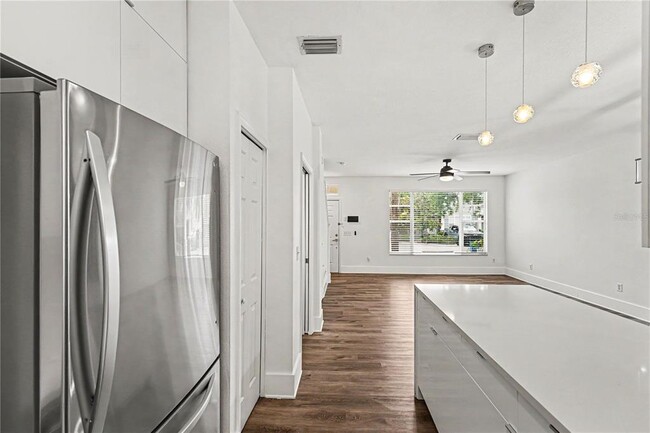 Building Photo - 12268 Country White Cir