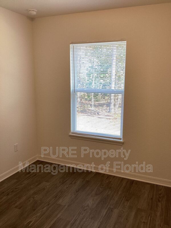 Building Photo - 213 Locust Ln Dr