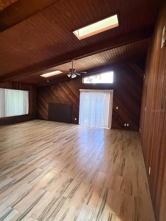 Building Photo - 933 Woodland Dr