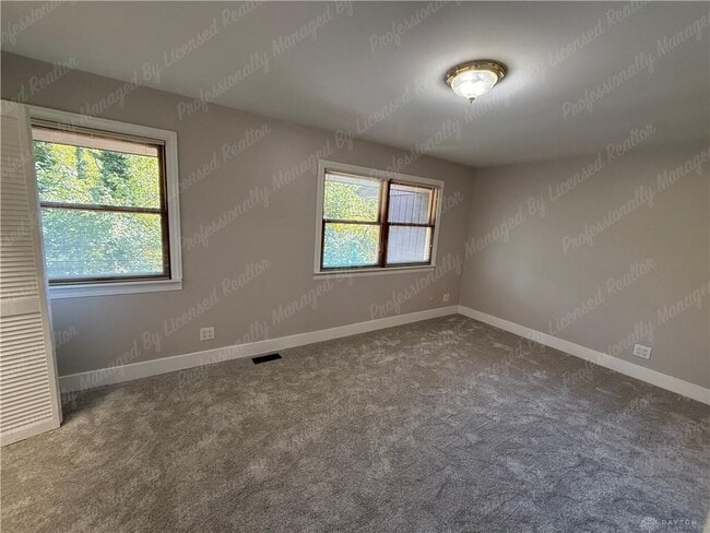 Building Photo - 2154 Willowgrove Ave