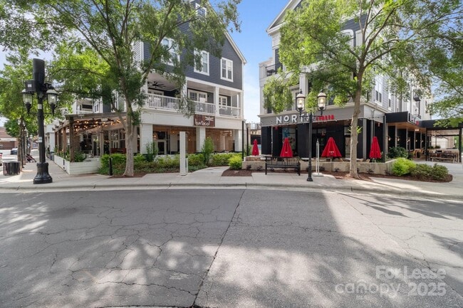 Building Photo - 17311 Villanova Rd