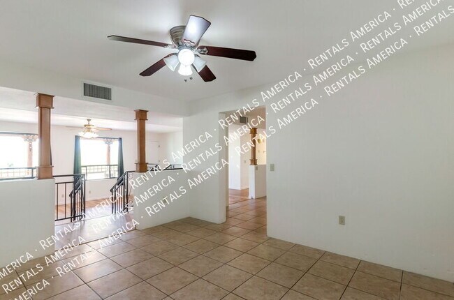 Building Photo - 3951 W Irvington Rd