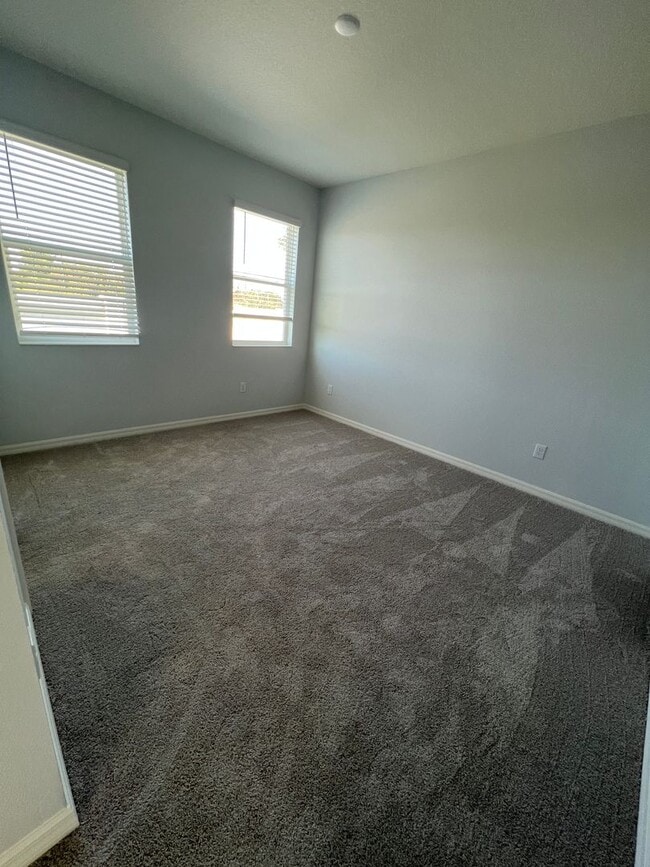 Building Photo - Beautiful 3 bedroom with den in Palmetto!