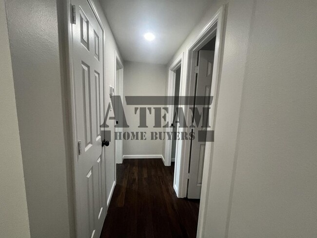 Building Photo - Fully Remodeled 2 Bedroom 2 Bathroom