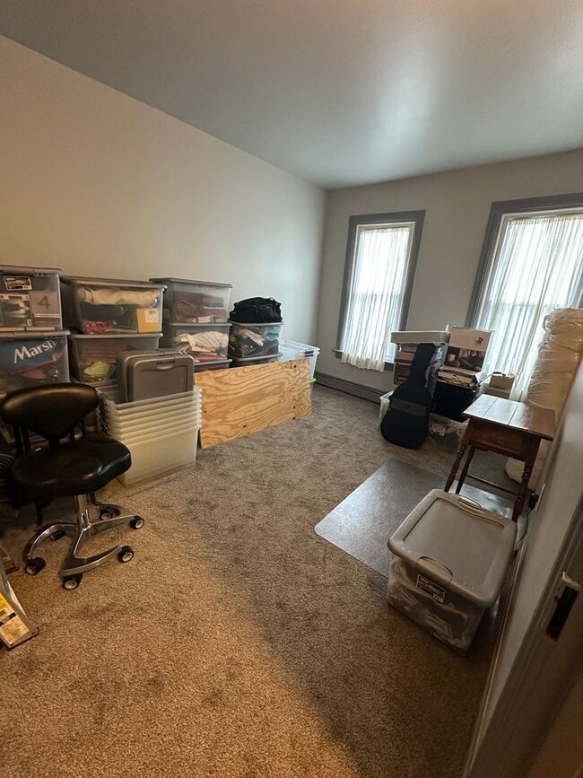 Building Photo - Lebanon City 3 bed- small dog allowed