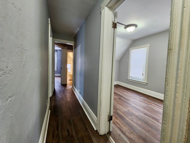 Building Photo - 670 Garson Ave