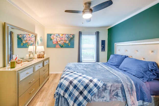 Building Photo - 6900 Skillman St