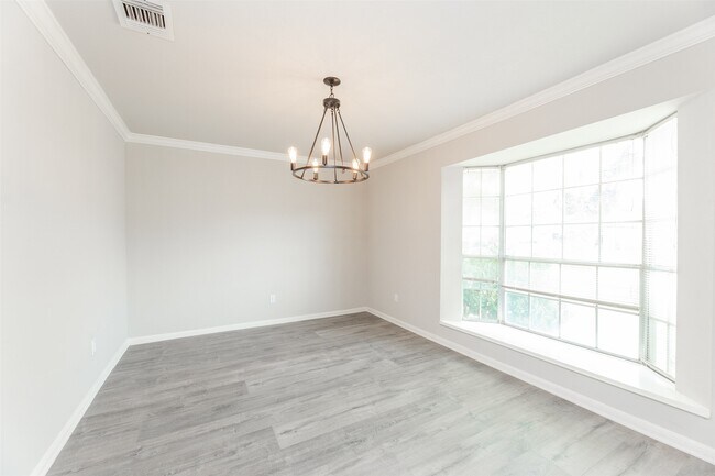 Building Photo - 21402 Park Royale Dr