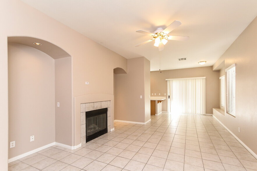 Building Photo - 1051 Little Rock Way