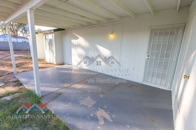 Building Photo - 3749 E Hopi Ave