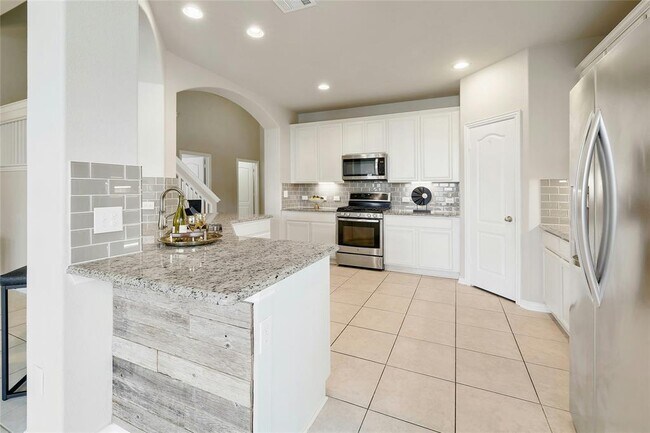 Building Photo - 1029 Feldspar Stream Way