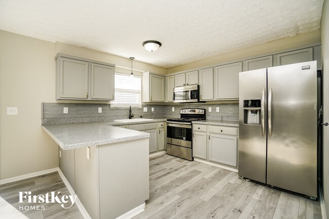 Building Photo - 339 Shyanne Dr