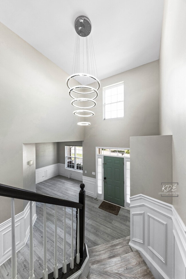 Building Photo - 2612 Lundquist Dr