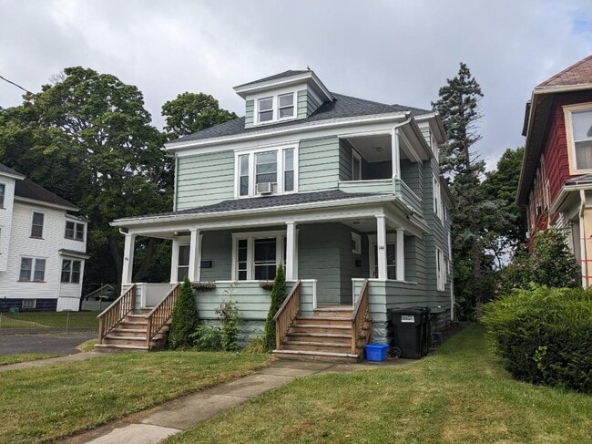 Primary Photo - 144 Forest Hill Dr