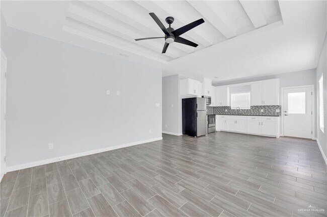 Building Photo - 18 San Vicente
