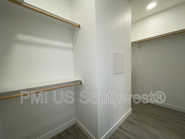 Building Photo - 3263 Secret Pass Canyon Dr