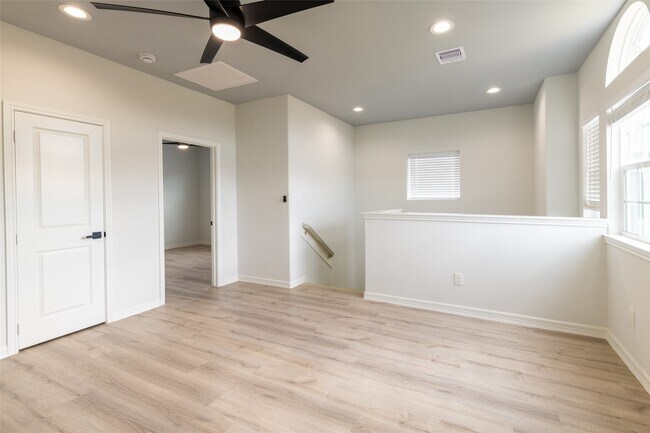 Building Photo - 9606 Champion Heavens Dr