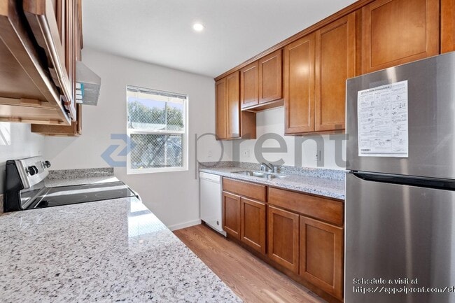 Building Photo - 3721 Northridge Dr