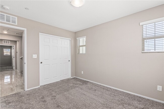 Building Photo - 4 Lomita Heights Dr