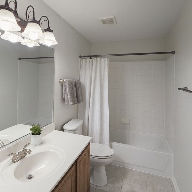 Building Photo - 1433 Deer Creek Ln