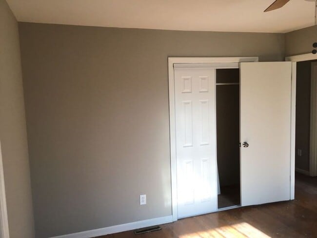 Building Photo - Coming Soon! South KC SF