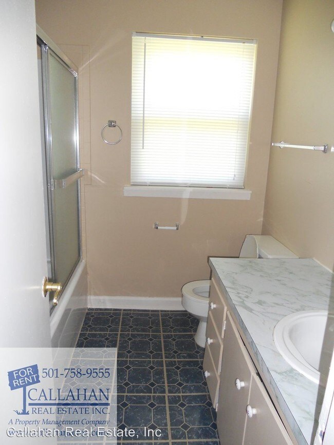 Building Photo - 3 br, 1 bath House - 31 Aloha