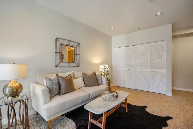 Building Photo - A Cozy Contemporary and Stylish Condo 2BR/...