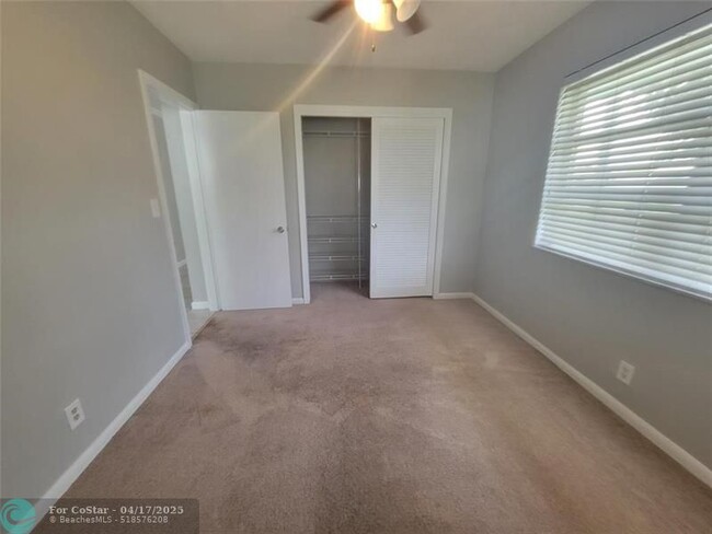 Building Photo - 2634 NW 51st Pl